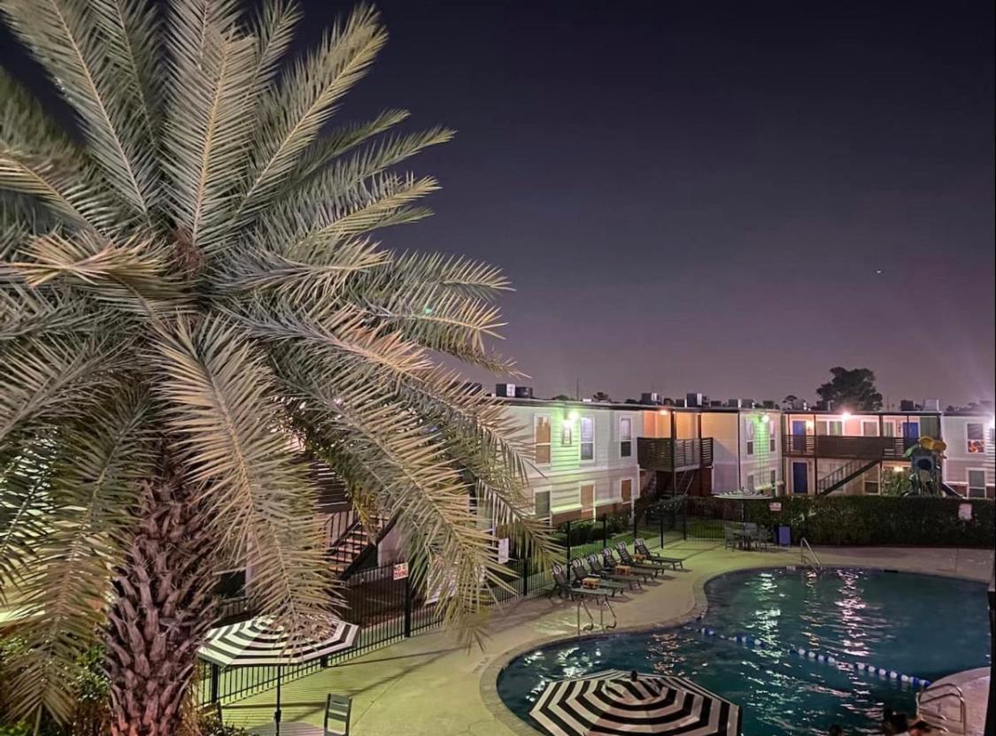 Fashionable Stylish Apartment Houston Exteriér fotografie
